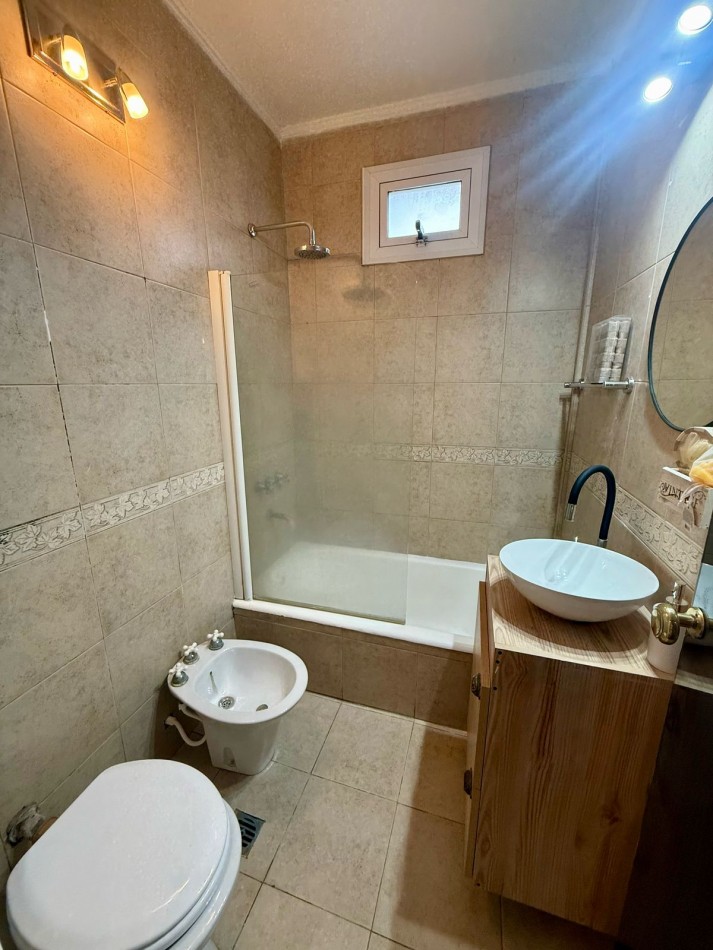 DEPARTAMENTO DOS AMBIENTES CON DEPENDENCIA Y BALCON APTO CREDITO.