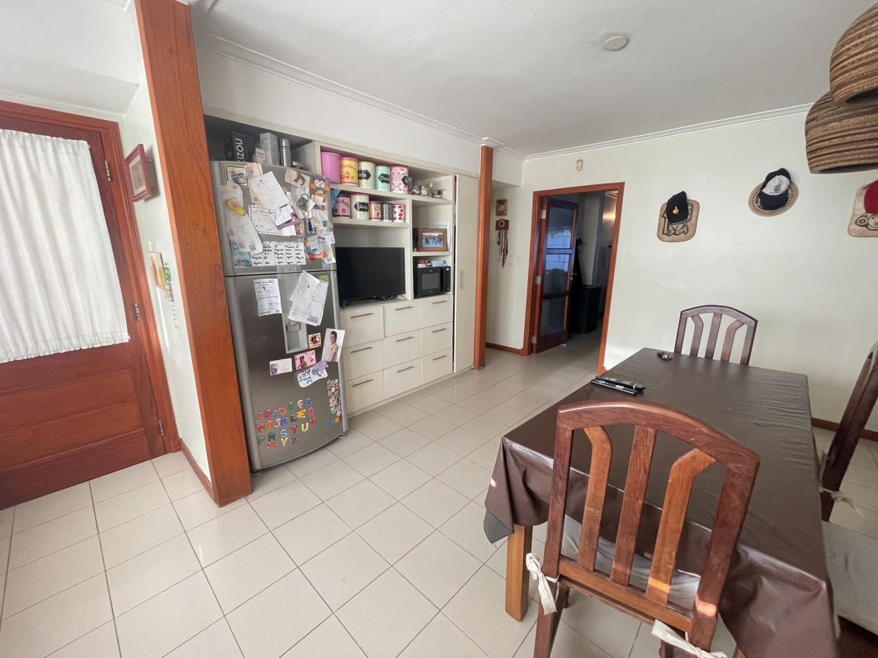 CASA 5 AMBIENTES BARRIO ZACAGNINI