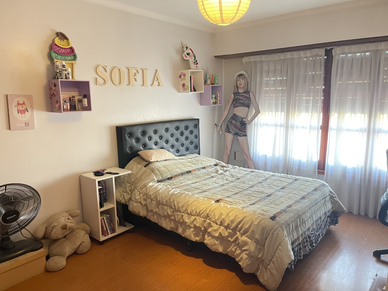CASA 5 AMBIENTES BARRIO ZACAGNINI