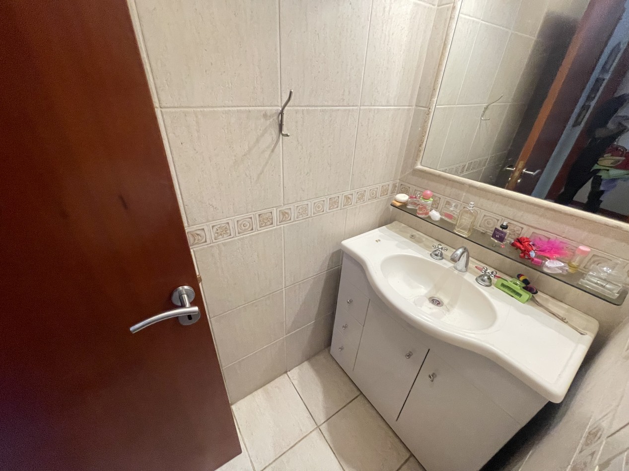 CASA 5 AMBIENTES BARRIO ZACAGNINI
