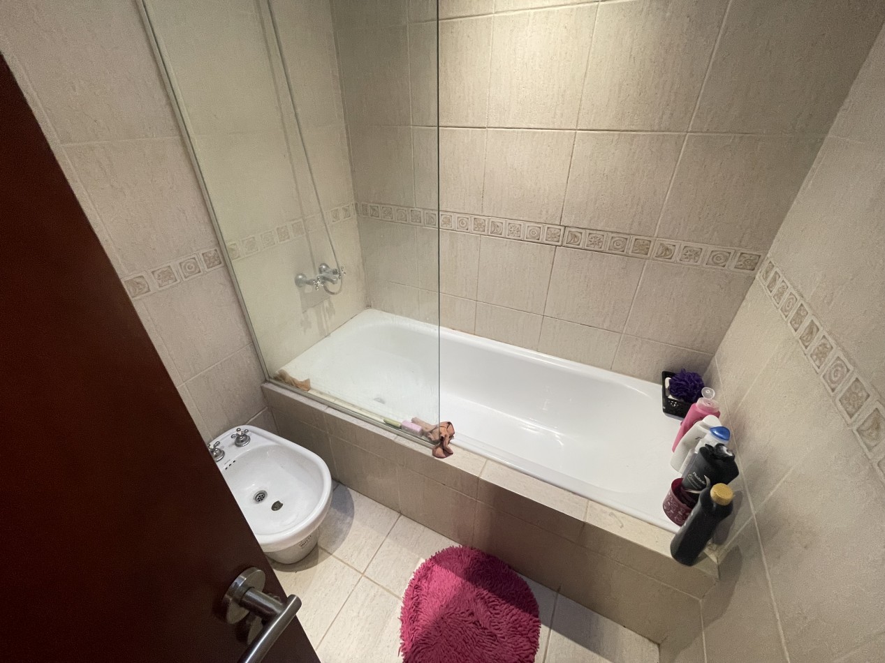 CASA 5 AMBIENTES BARRIO ZACAGNINI