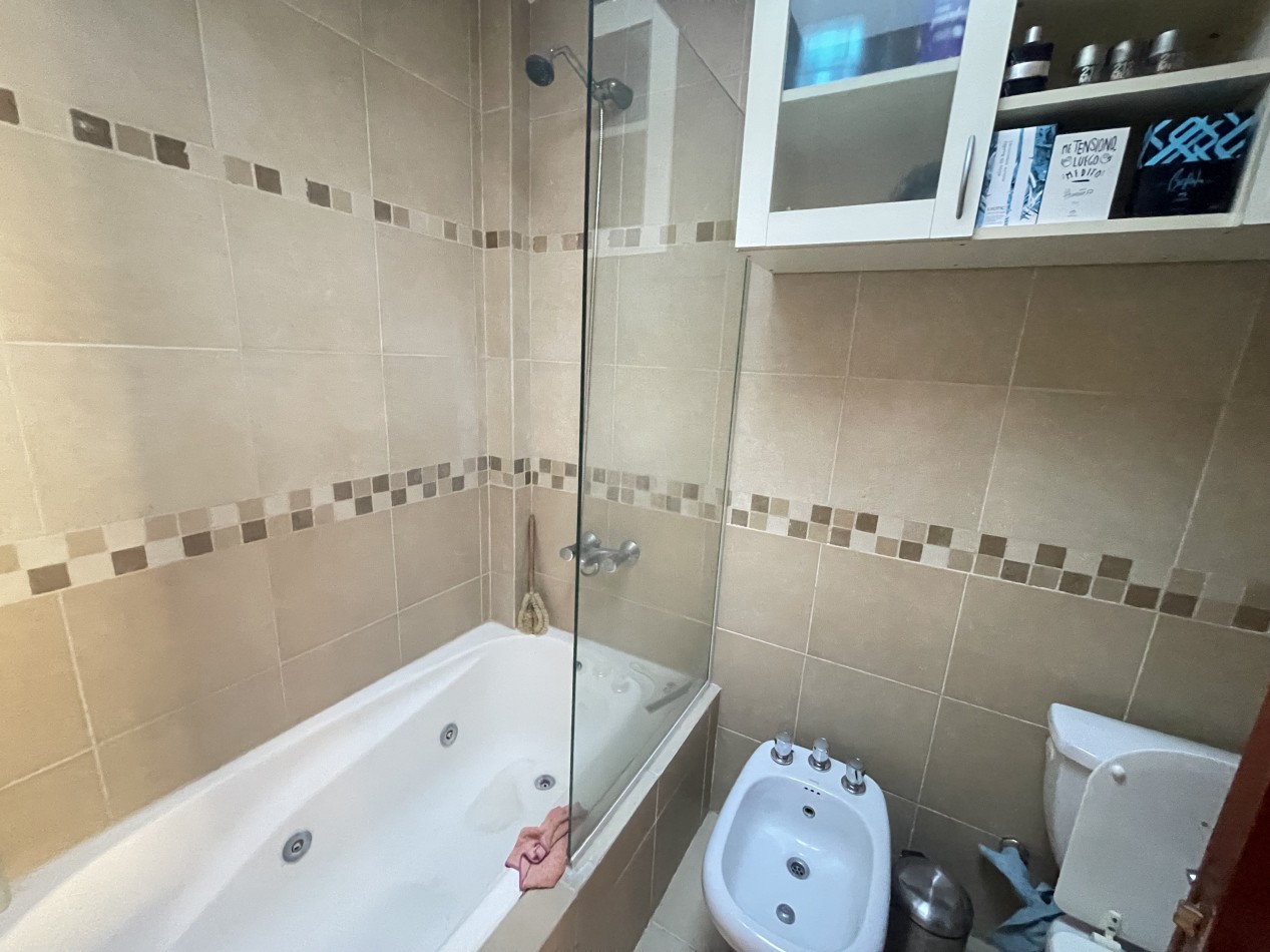 CASA 5 AMBIENTES BARRIO ZACAGNINI