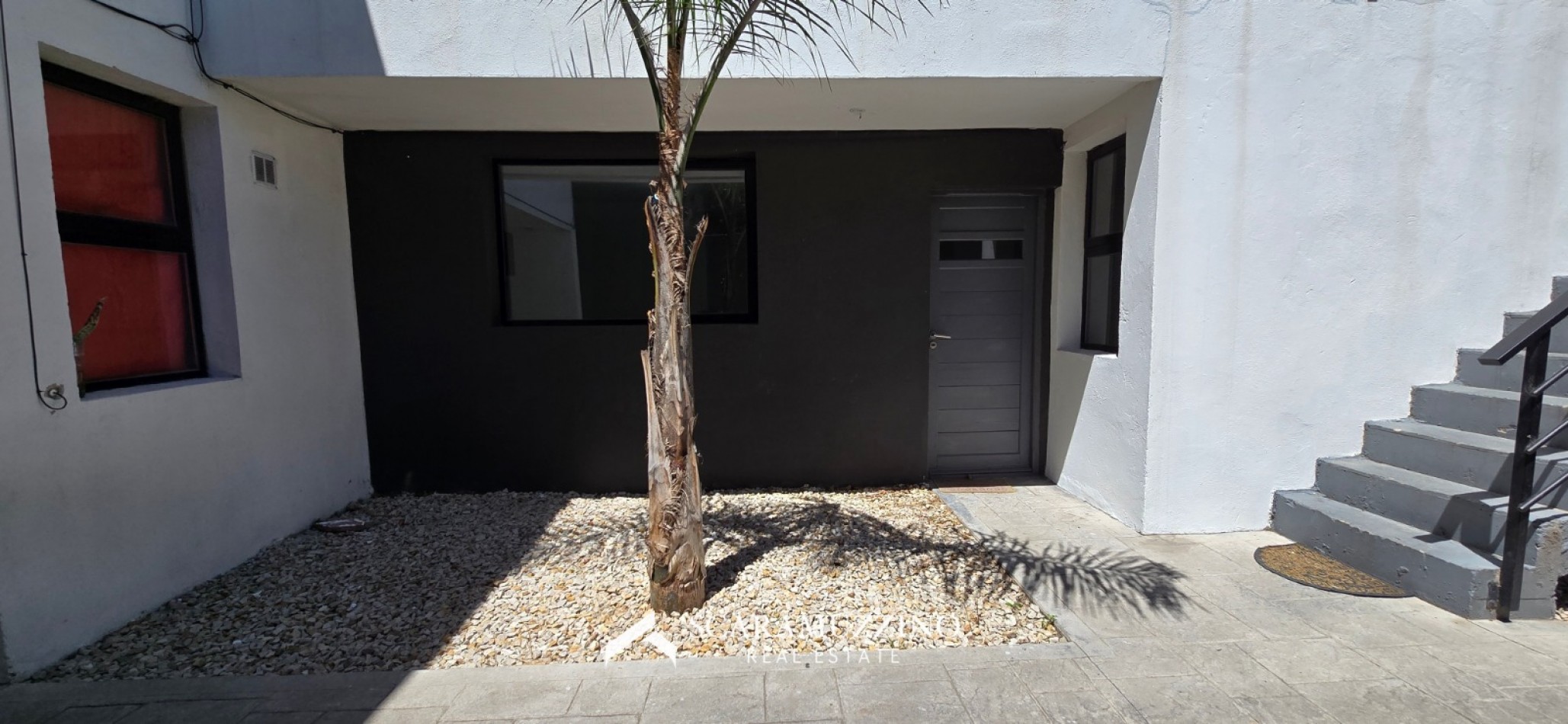 Venta departamento PH dos ambientes zona Pompeya