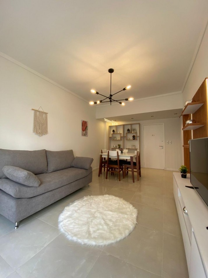 Venta Departamento 3 ambientes con balcon frances, reciclado y amoblado