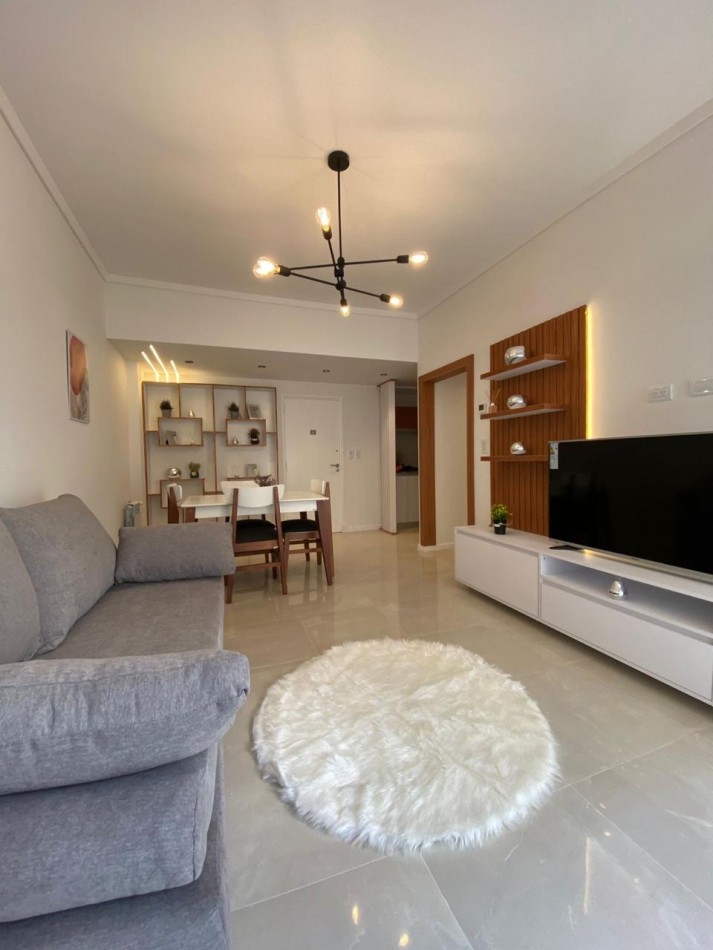 Venta Departamento 3 ambientes con balcon frances, reciclado y amoblado