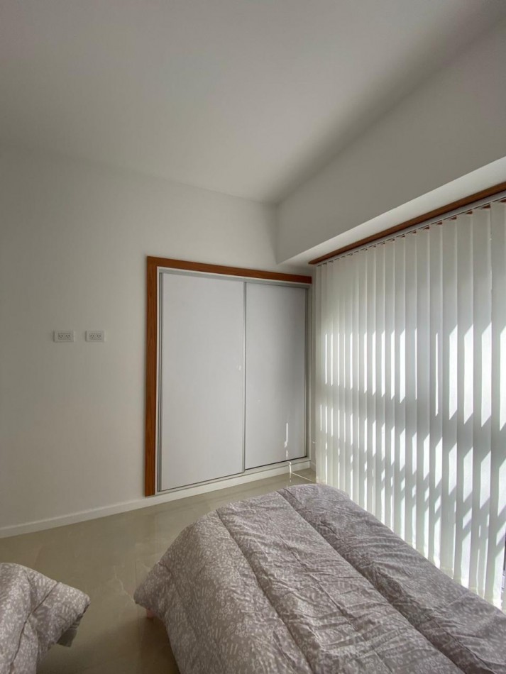Venta Departamento 3 ambientes con balcon frances, reciclado y amoblado