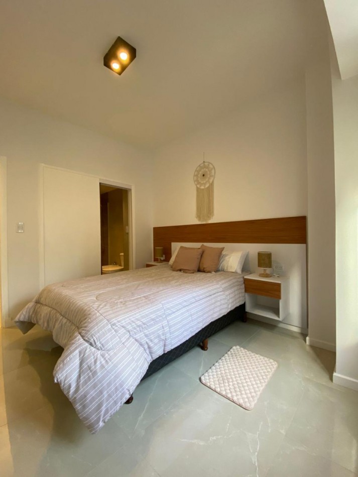 Venta Departamento 3 ambientes con balcon frances, reciclado y amoblado