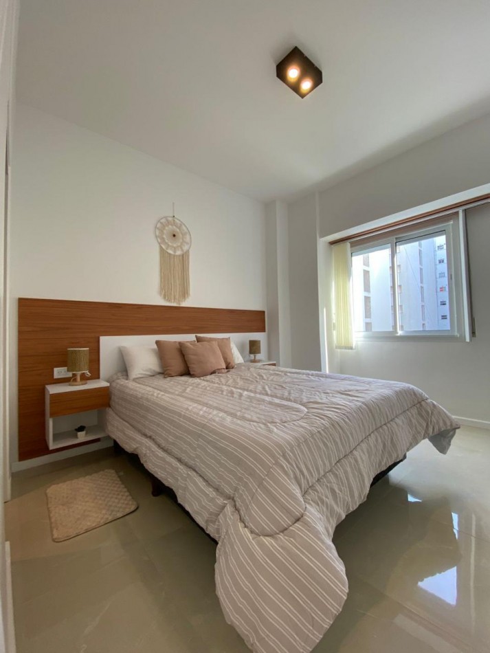 Venta Departamento 3 ambientes con balcon frances, reciclado y amoblado