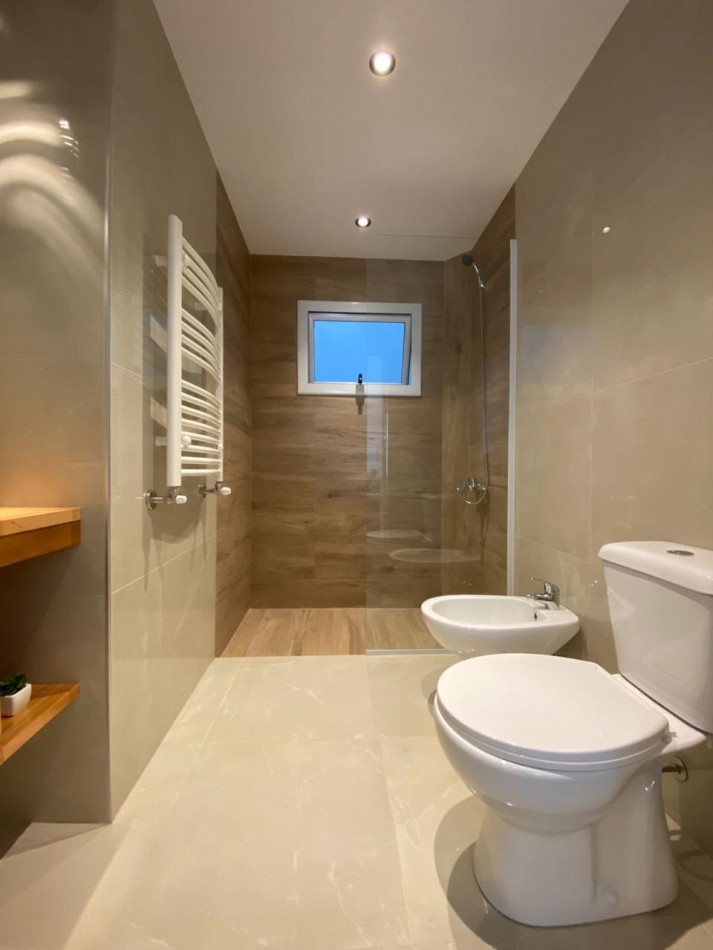 Venta Departamento 3 ambientes con balcon frances, reciclado y amoblado