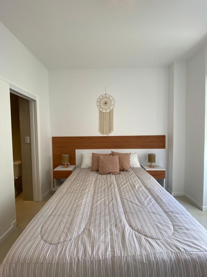 Venta Departamento 3 ambientes con balcon frances, reciclado y amoblado