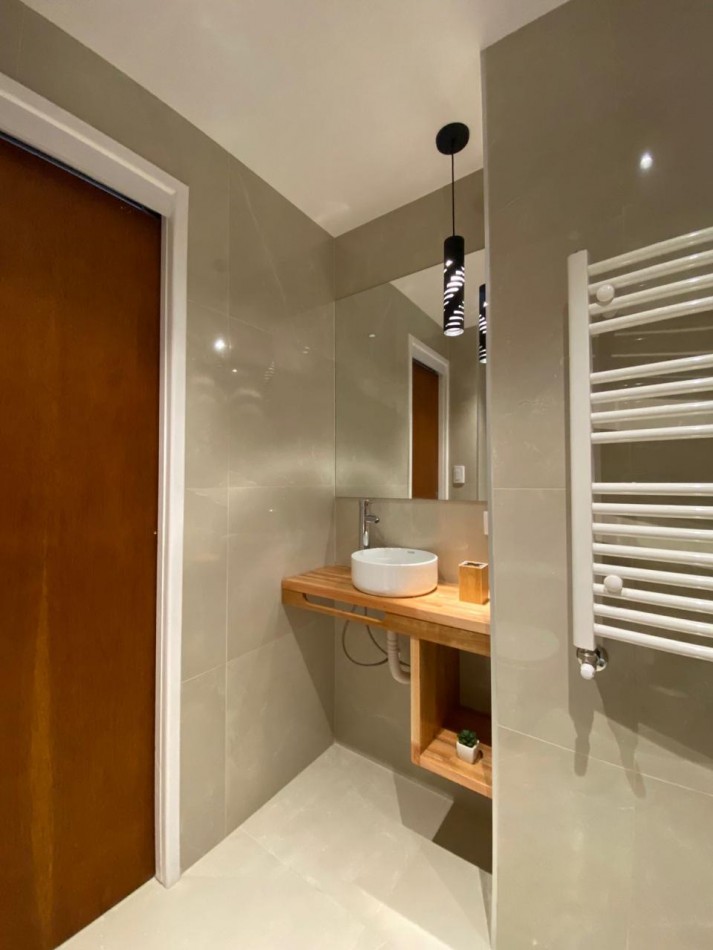 Venta Departamento 3 ambientes con balcon frances, reciclado y amoblado