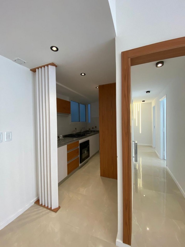Venta Departamento 3 ambientes con balcon frances, reciclado y amoblado