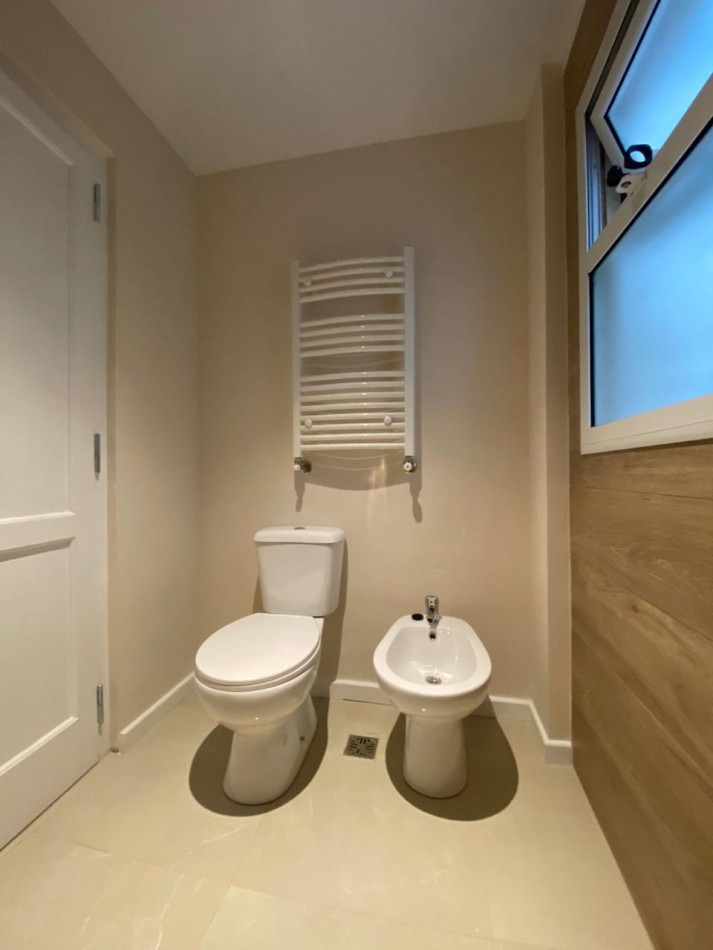 Venta Departamento 3 ambientes con balcon frances, reciclado y amoblado