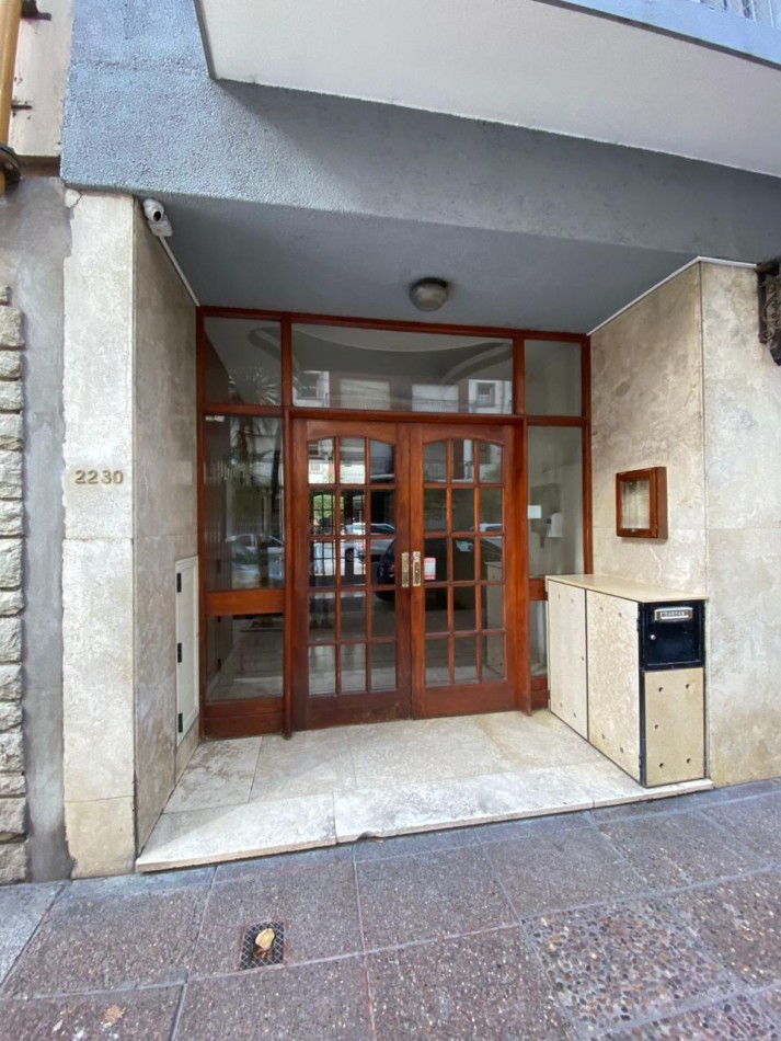 Venta Departamento 3 ambientes con balcon frances, reciclado y amoblado