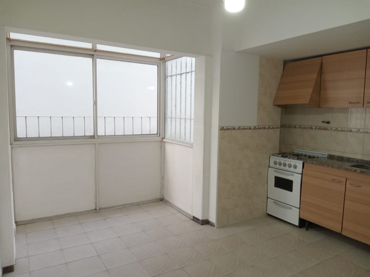 DEPARTAMENTO 2 AMBIENTES - GUEMES Y COLON