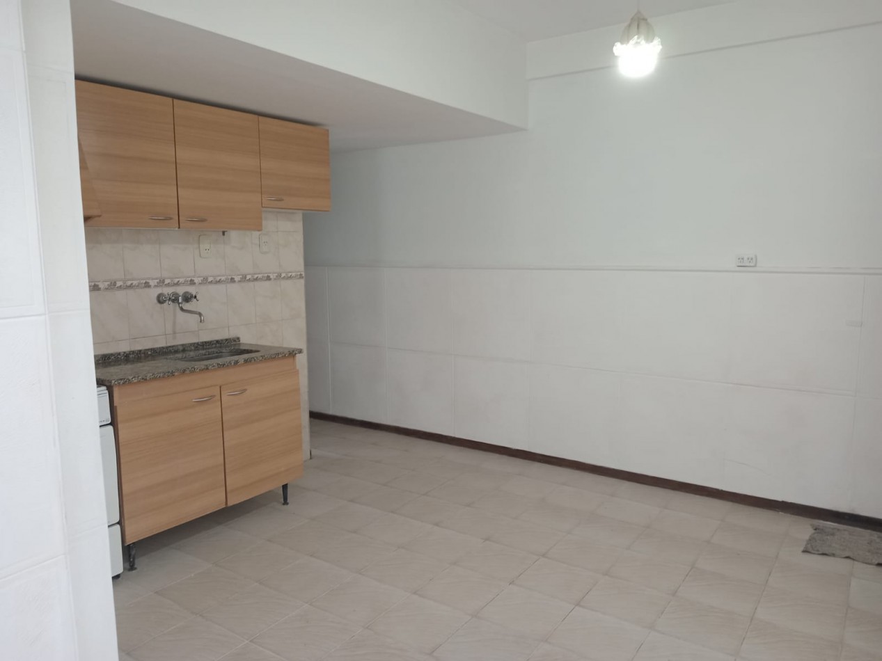 DEPARTAMENTO 2 AMBIENTES - GUEMES Y COLON