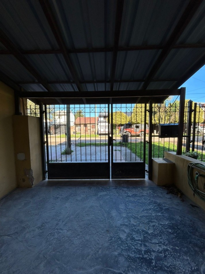DUPLEX 3 AMBIENTES LOS PINARES.