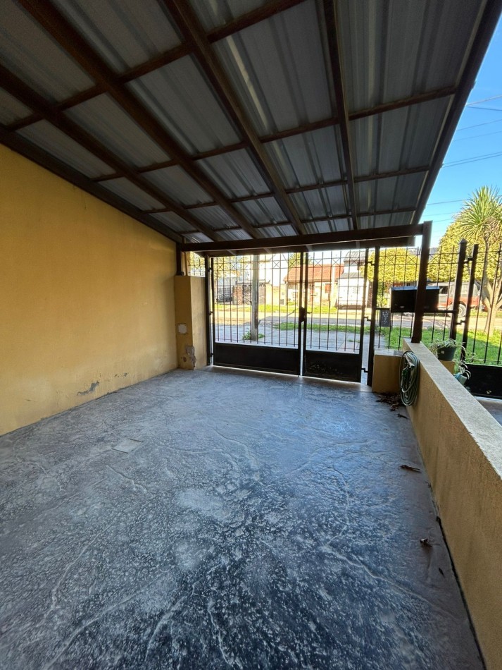 DUPLEX 3 AMBIENTES LOS PINARES.