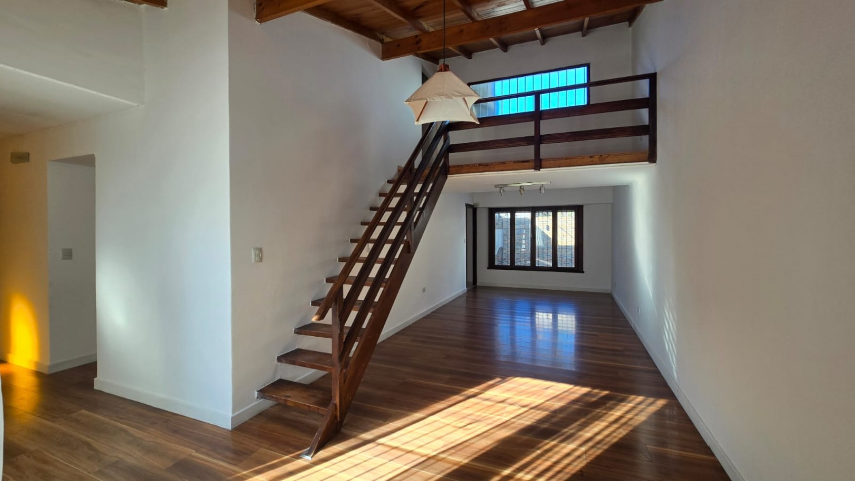 Venta casa 4 ambientes en los Pinares