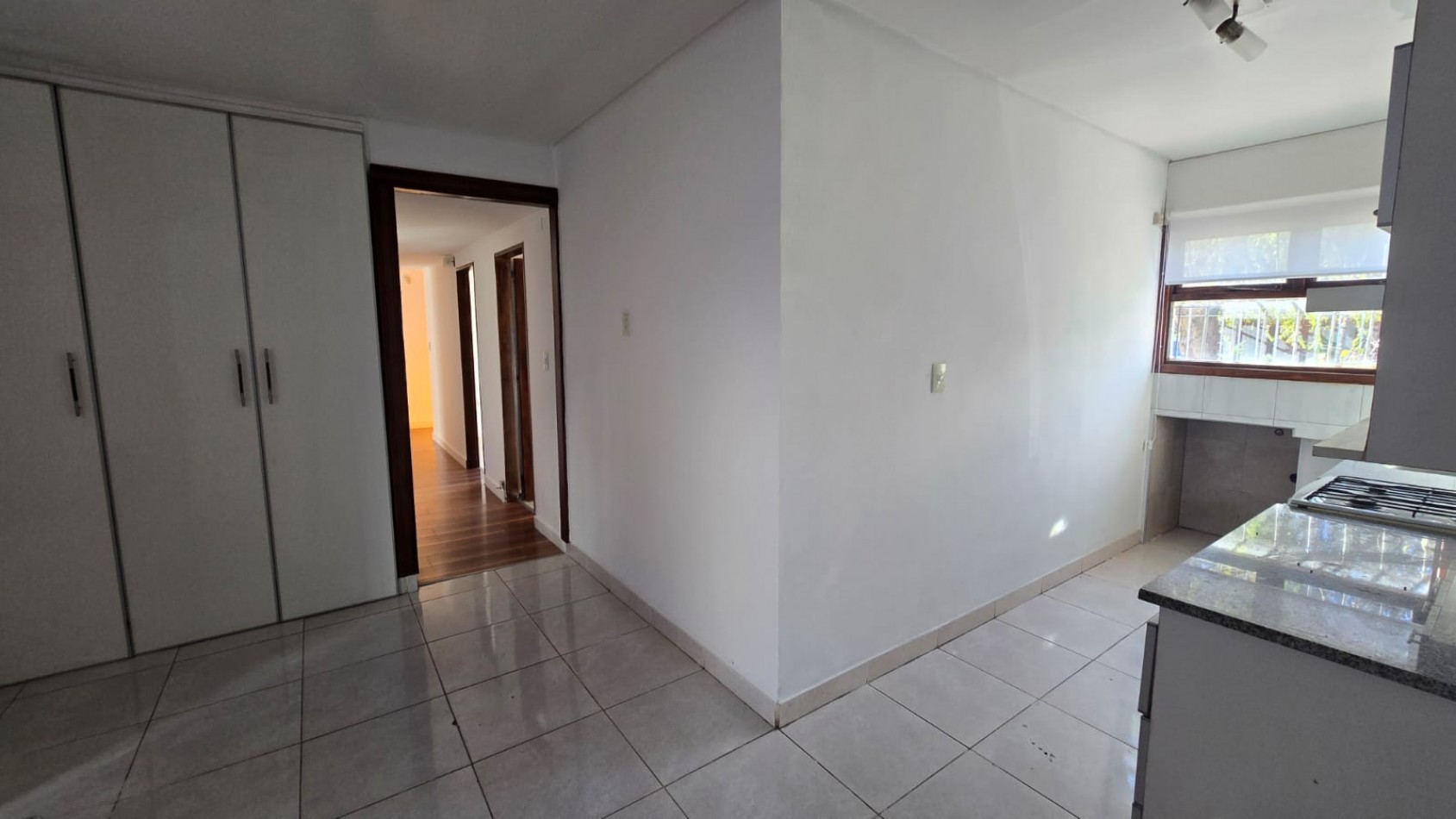 Venta casa 4 ambientes en los Pinares