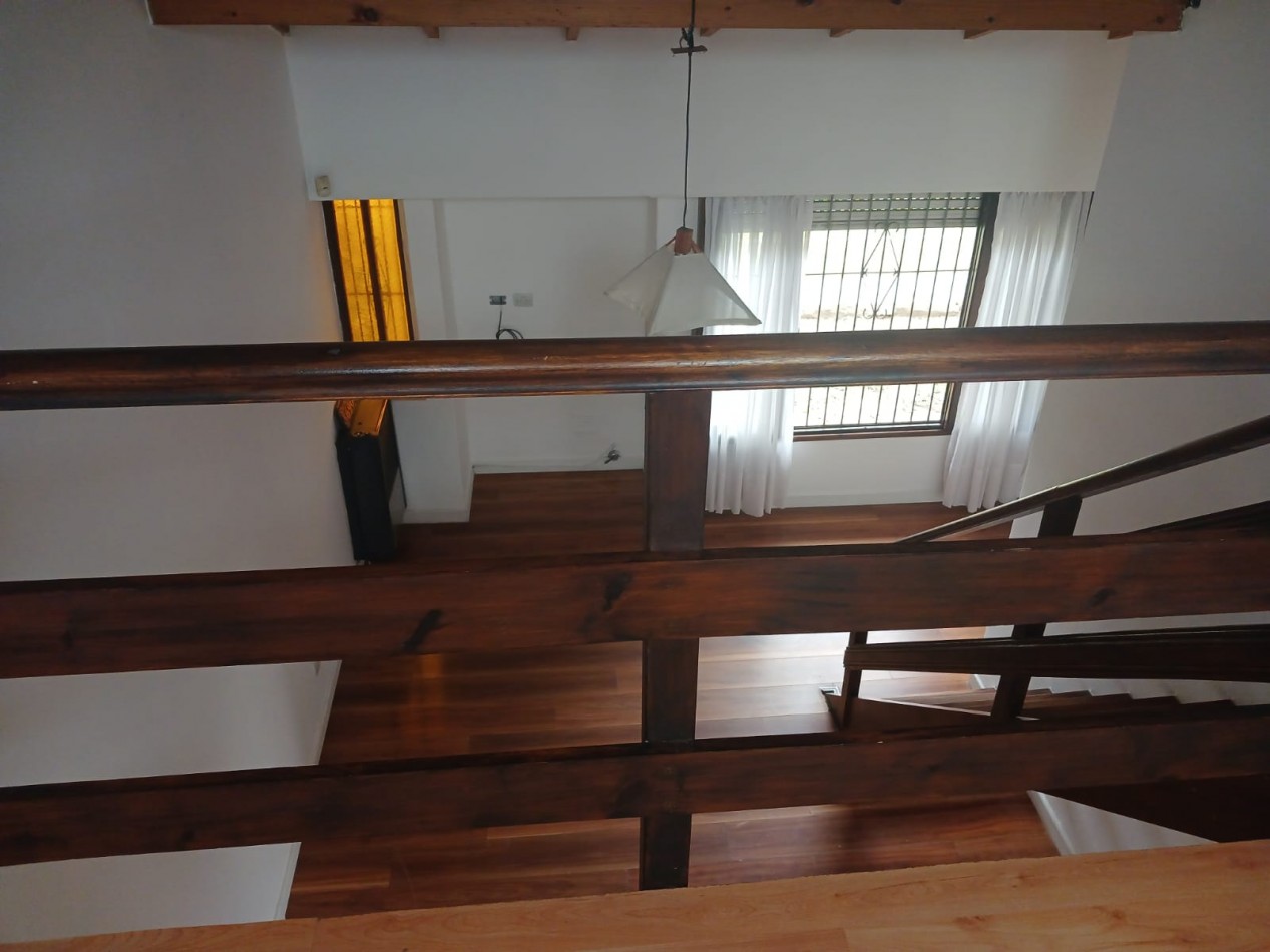 Venta casa 4 ambientes en los Pinares