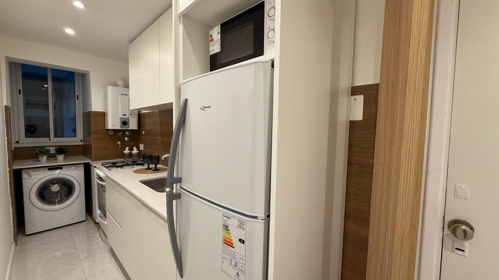 Venta Departamento 2 ambientes con balcon a la calle 