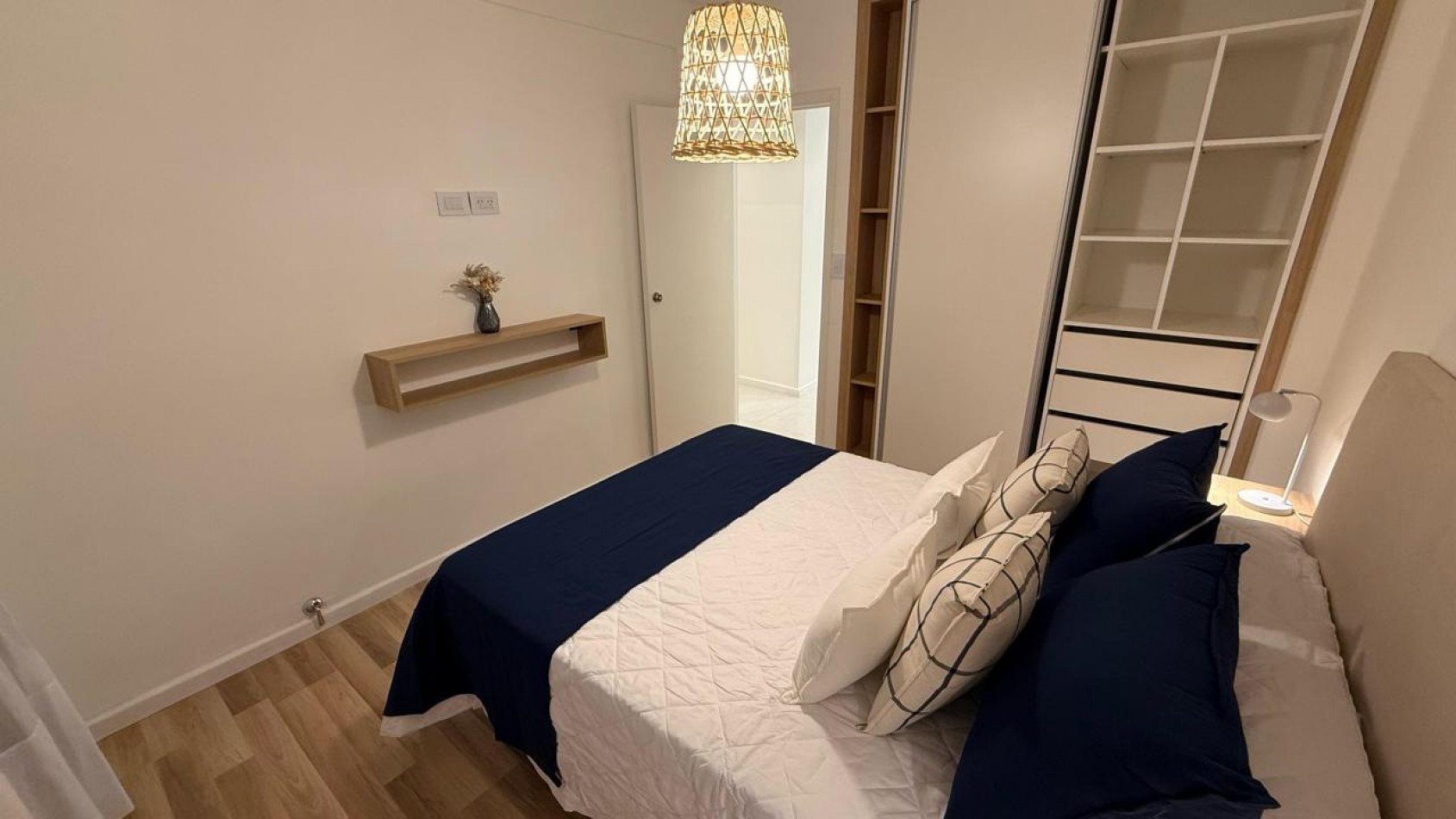 Venta Departamento 2 ambientes con balcon a la calle 