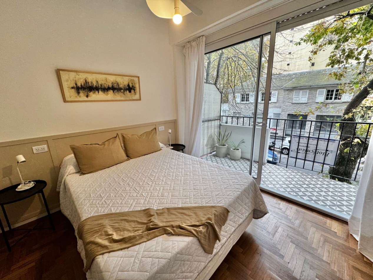 Venta Departamento 2 ambientes con balcon terraza a la calle