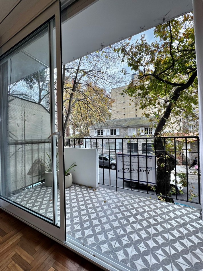 Venta Departamento 2 ambientes con balcon terraza a la calle