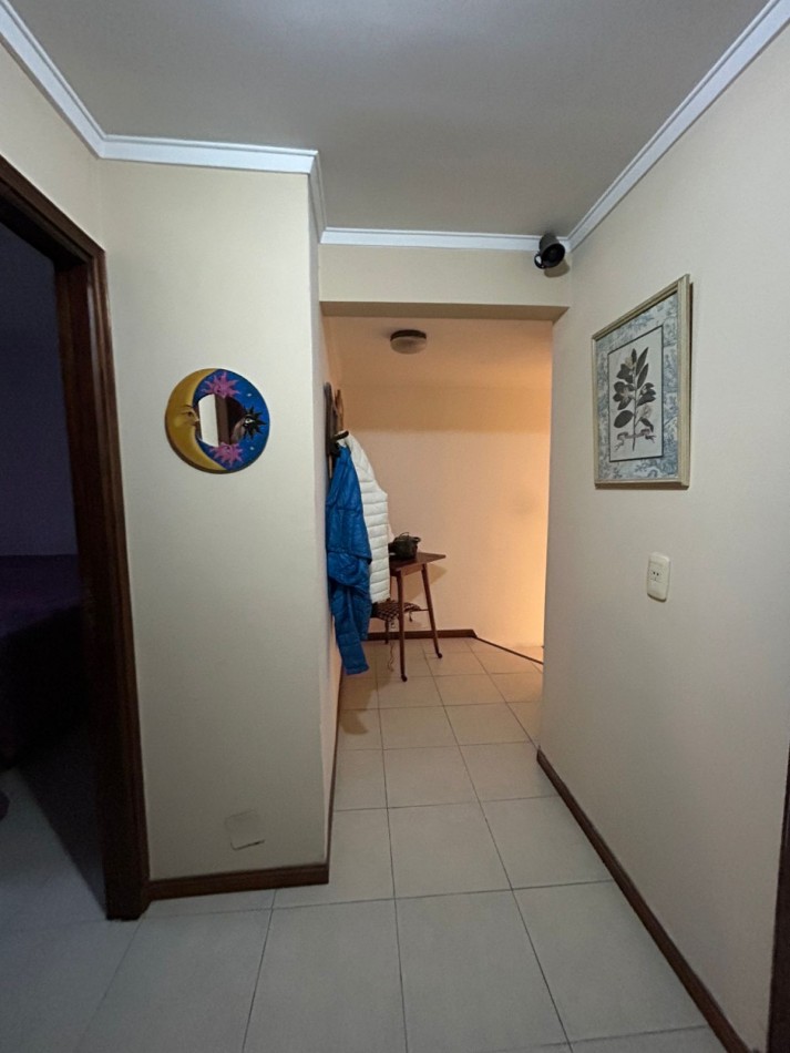 PH 4 AMBIENTES AL FRENTE CON COCHERA Y PATIO APTO CREDITO.