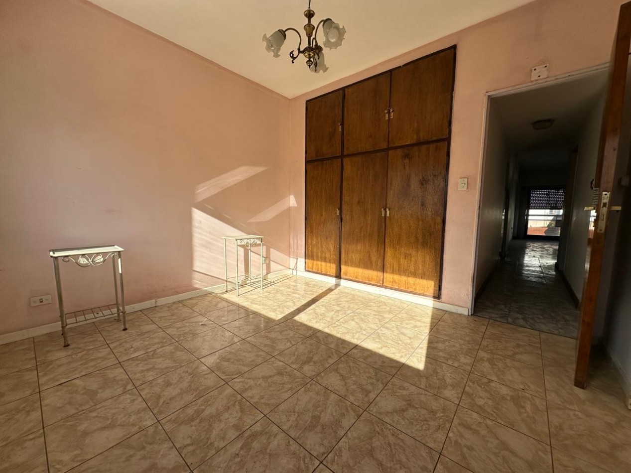 VENTA DEPARTAMENTO 2 AMBIENTES CON BALCON ZONA CENTRO MUY LUMINOSO