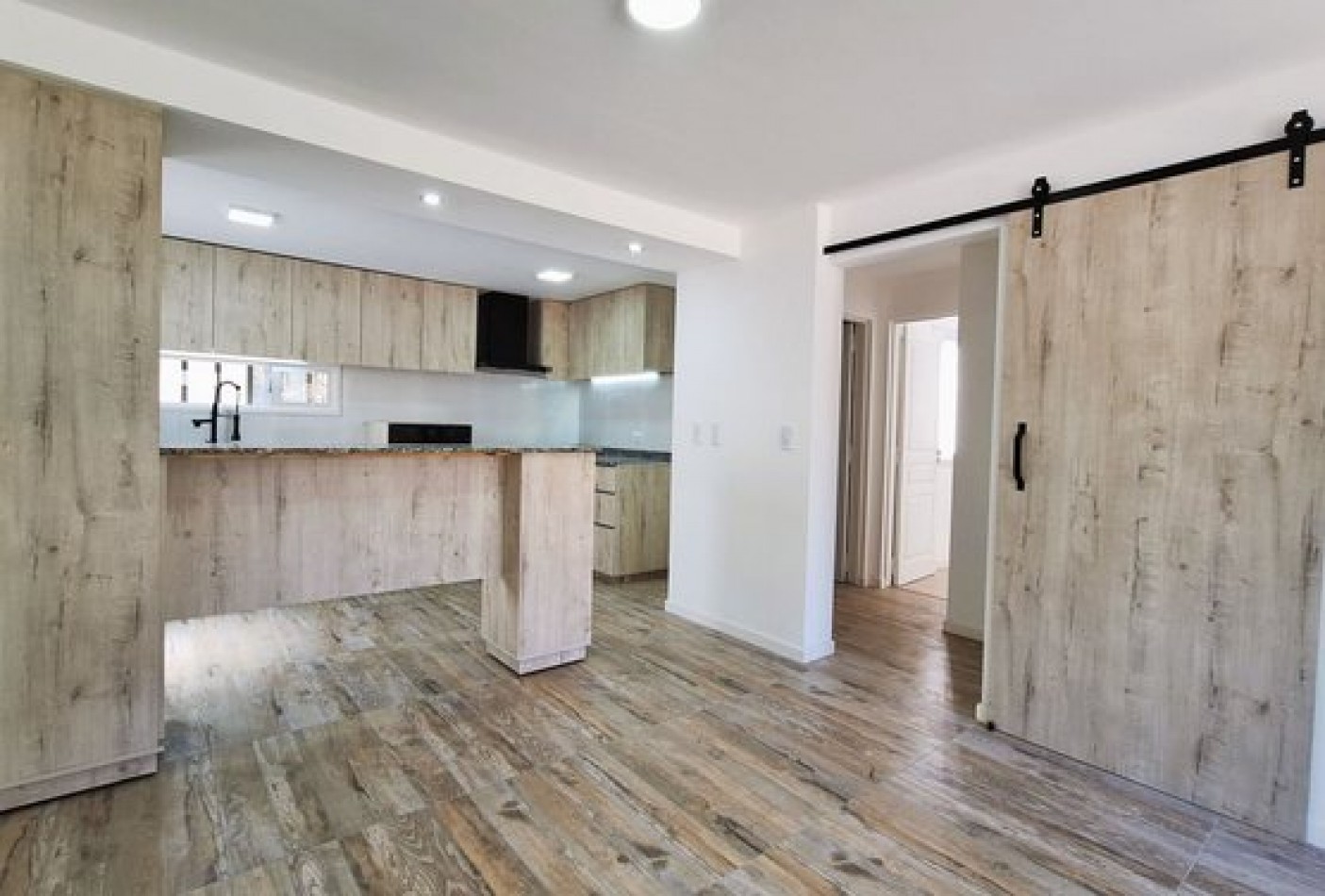 Venta Casa 4 amb estrenar quincho y parque Zona  Colinas