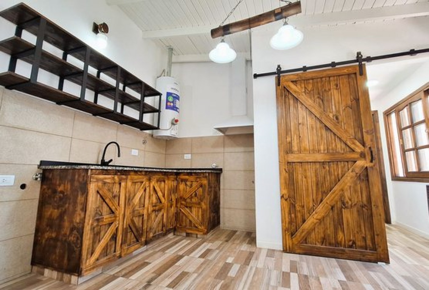 Venta Casa 4 amb estrenar quincho y parque Zona  Colinas