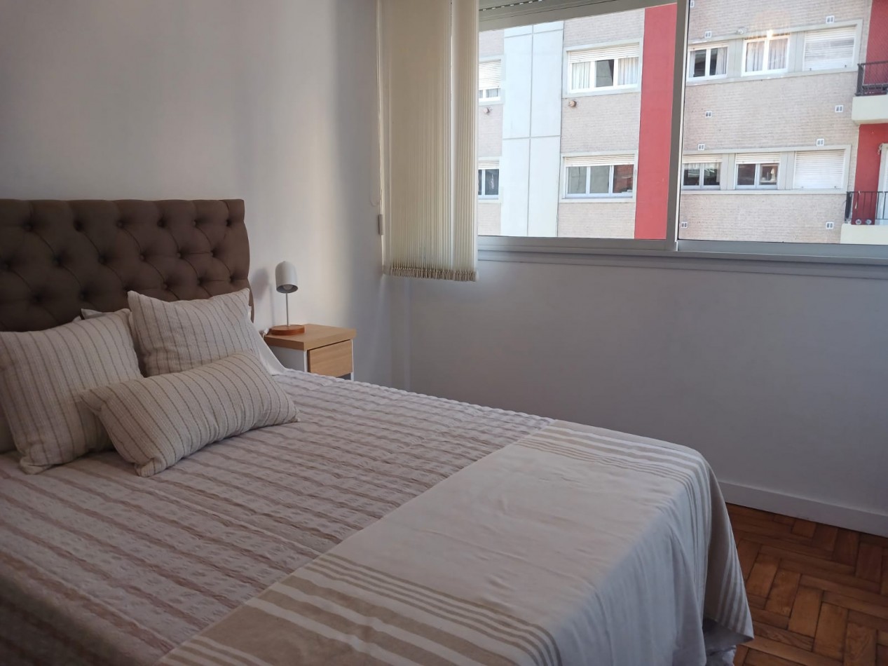 Venta Departamento 3 ambientes a la calle reciclado y amoblado, Plaza Colon 