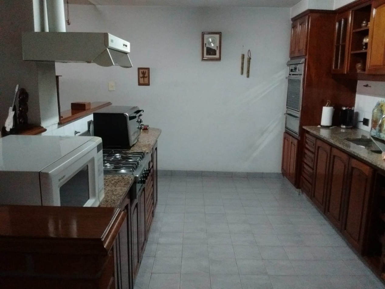 CASA 4 AMBIENTES CON PLAYROOM ZONA SAN JOSE APTO CREDITO.