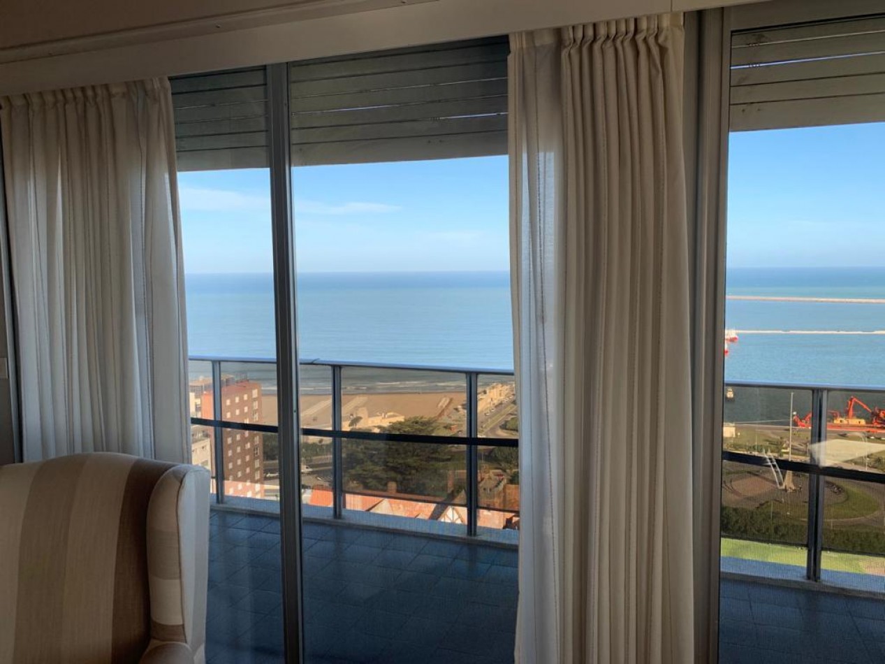 Departamento 4 Amb con vista al mar y  cochera doble playa grande