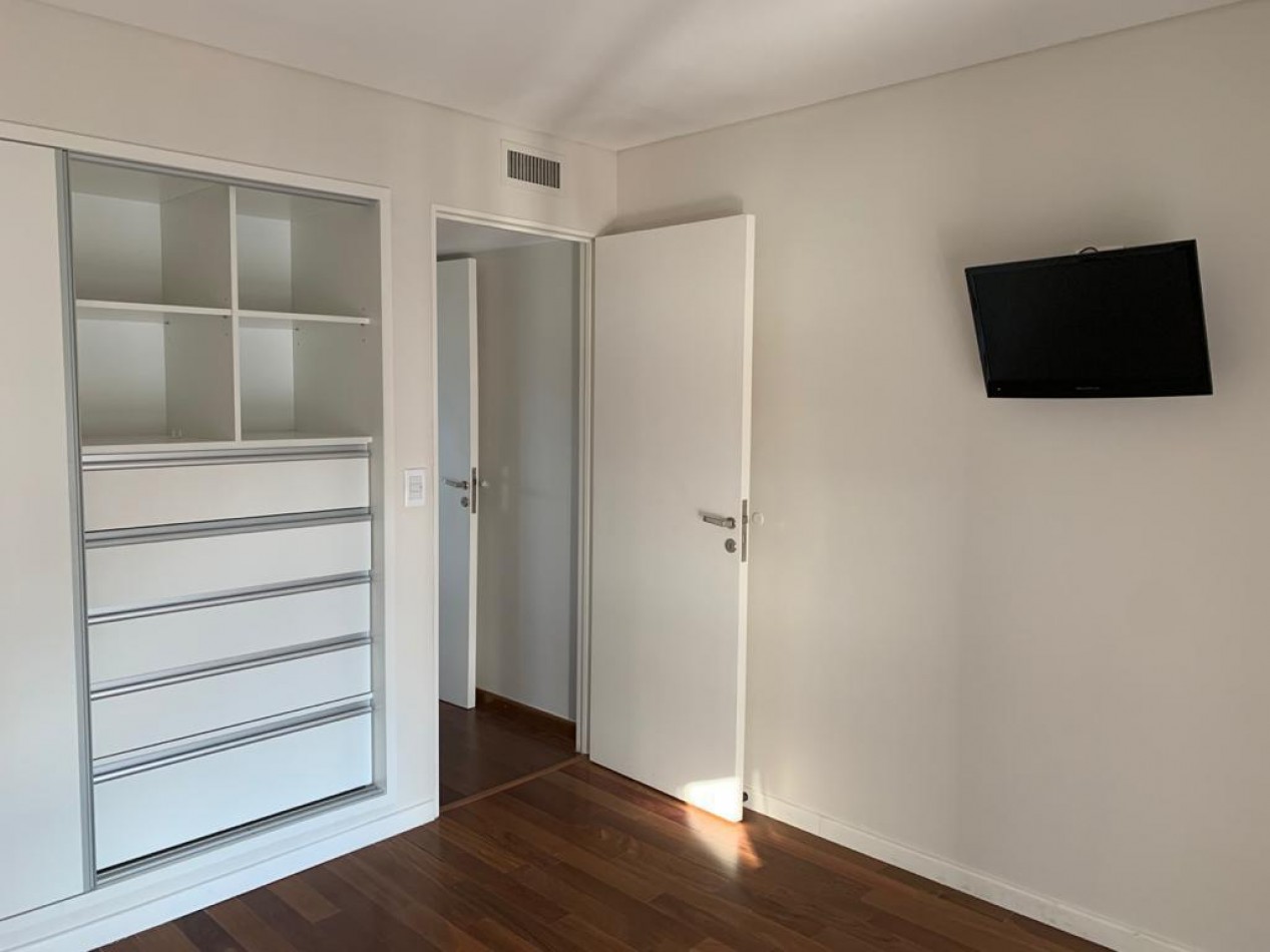 Departamento 4 Amb con vista al mar y  cochera doble playa grande