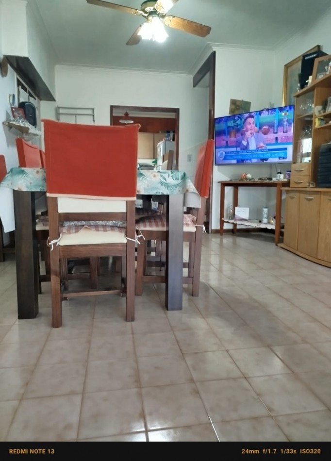 Casa 3 ambientes con garage y parque ----- Apta Credito