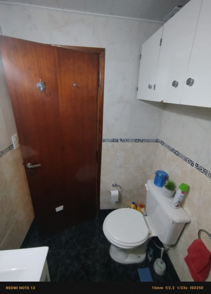 Casa 3 ambientes con garage y parque ----- Apta Credito