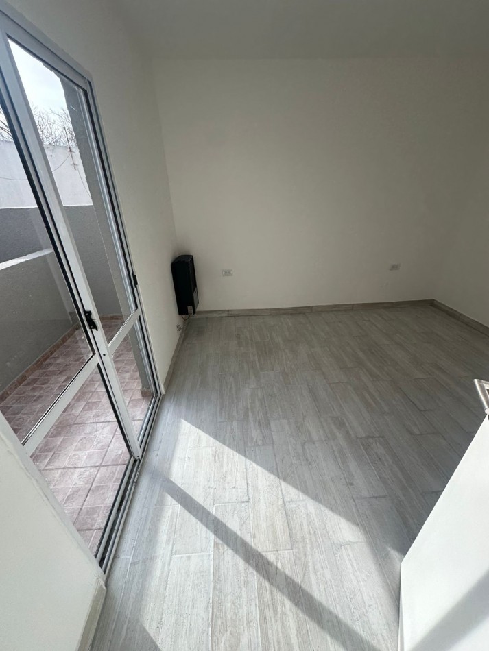PH 2 AMBIENTES A LA CALLE  CON BALCON TERRAZA