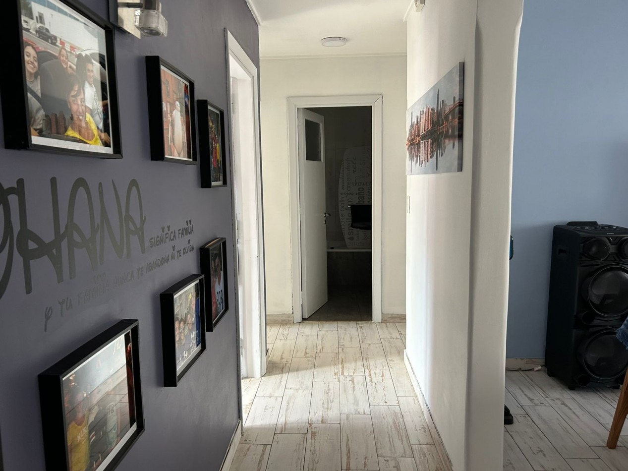 PH 4 AMBIENTES CON DEPENDENCIA Y PATIO TOTALMENTE RECICLADO.