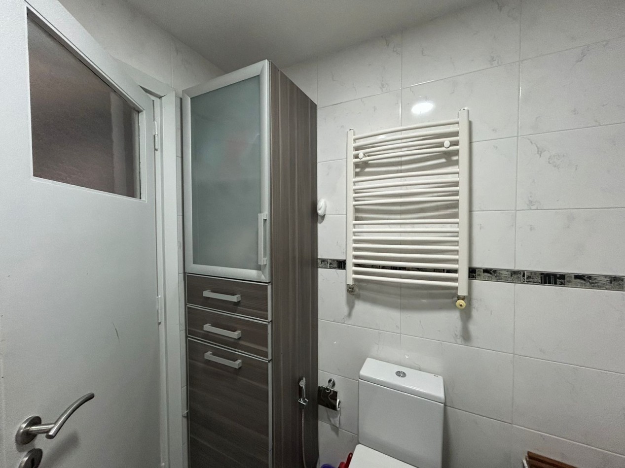 PH 4 AMBIENTES CON DEPENDENCIA Y PATIO TOTALMENTE RECICLADO.