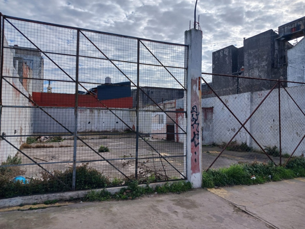 Venta Lote, sobre Avenida Edison 