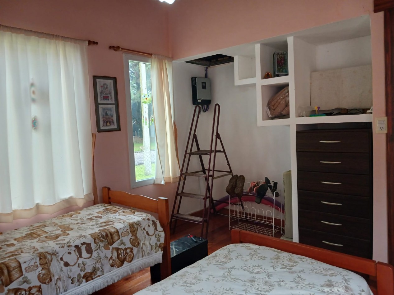 Venta casa en la Caleta, 3 ambientes, pileta, parque y parrilla