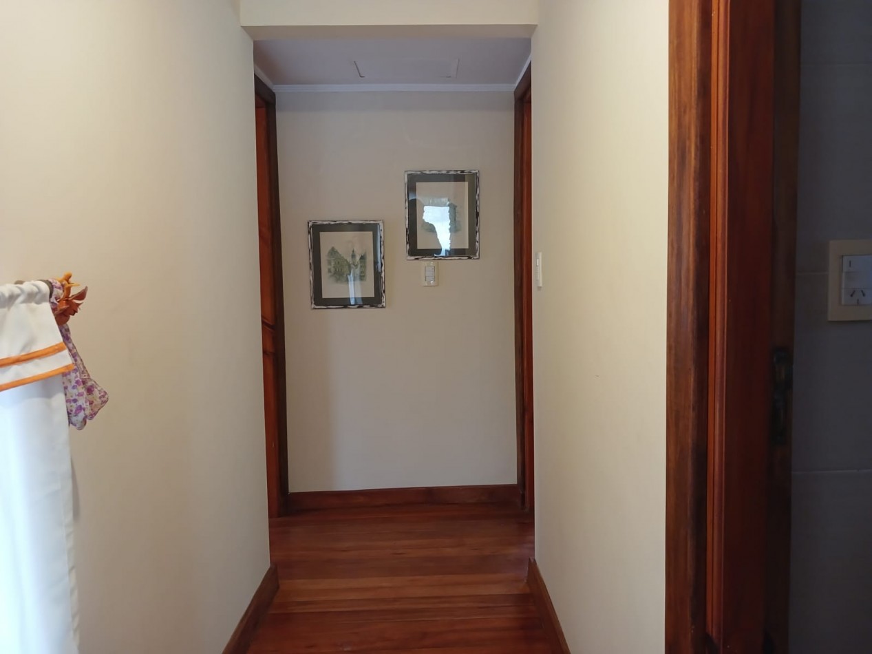 Venta casa en la Caleta, 3 ambientes, pileta, parque y parrilla