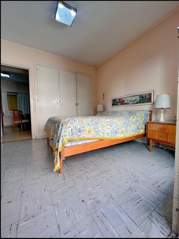 VENTA DEPARTAMENTO 2 AMBIENTES INVERTIDO CON BALCON A LA CALLE ZONA ALDREY