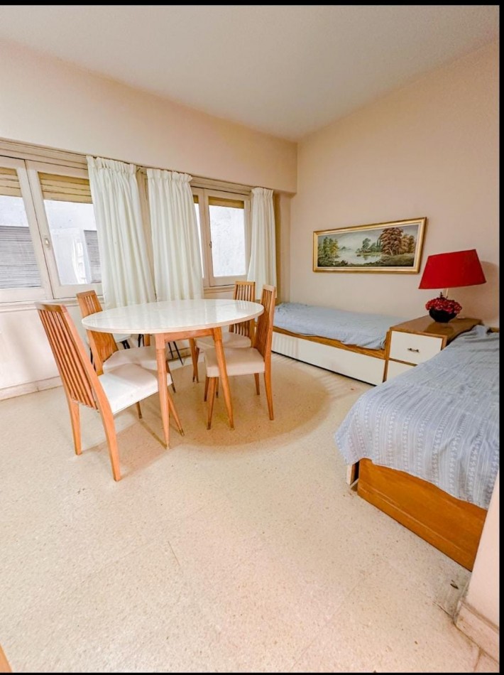 VENTA DEPARTAMENTO 2 AMBIENTES INVERTIDO CON BALCON A LA CALLE ZONA ALDREY
