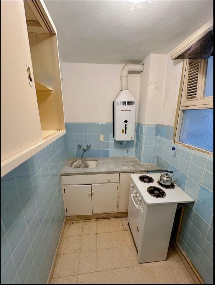 VENTA DEPARTAMENTO 2 AMBIENTES INVERTIDO CON BALCON A LA CALLE ZONA ALDREY