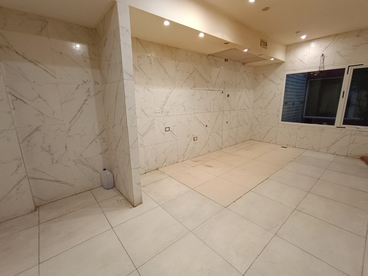 ALQUILER LOCAL COMERCIAL A LA CALLE PARA RUBROS VARIOS EN ZONA GUEMES
