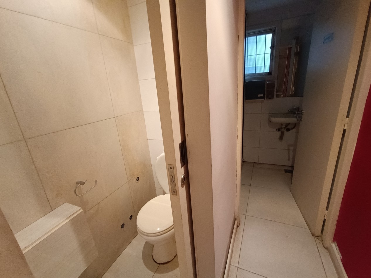 ALQUILER LOCAL COMERCIAL A LA CALLE PARA RUBROS VARIOS EN ZONA GUEMES